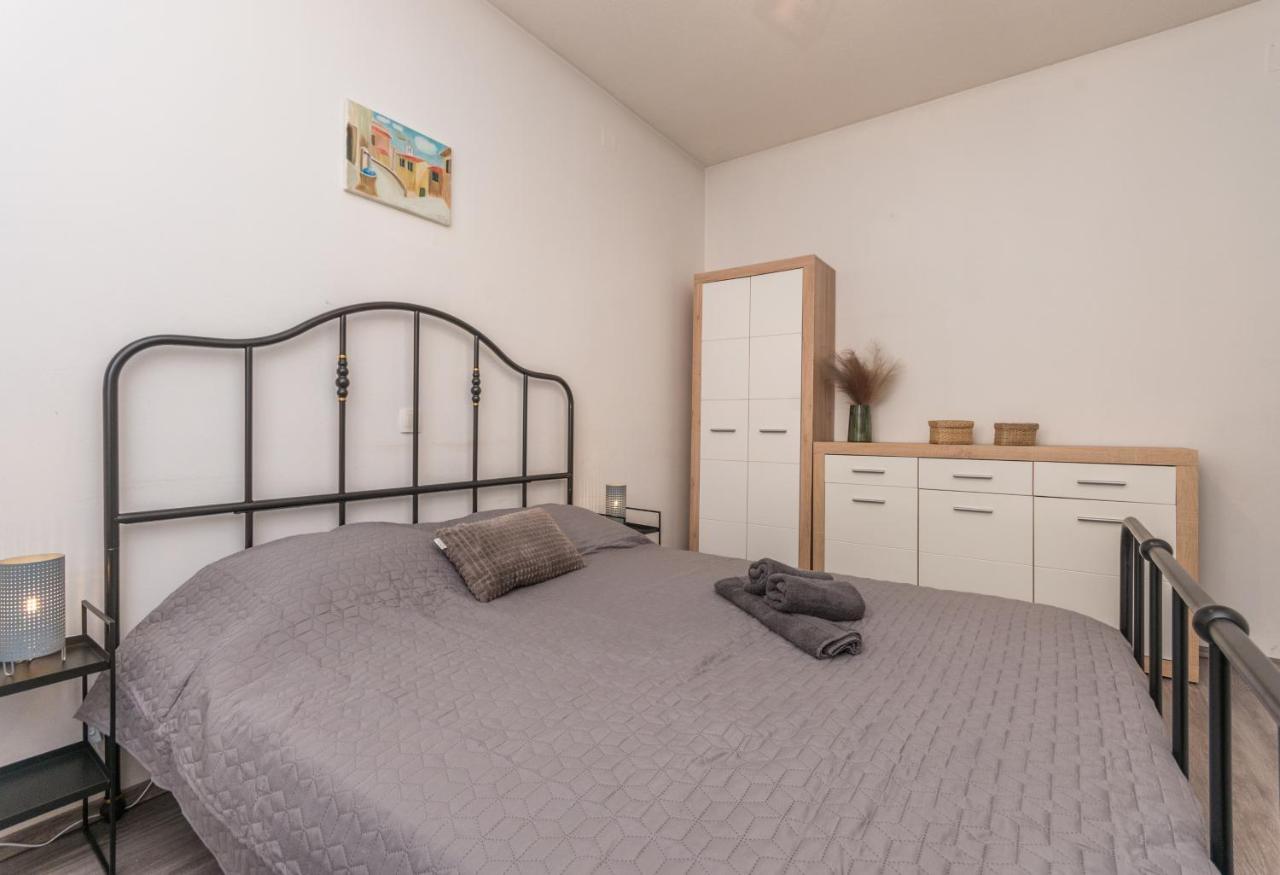 Villa Lucija Biograd Na Moru Eksteriør billede