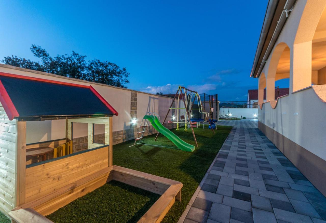 Villa Lucija Biograd Na Moru Eksteriør billede